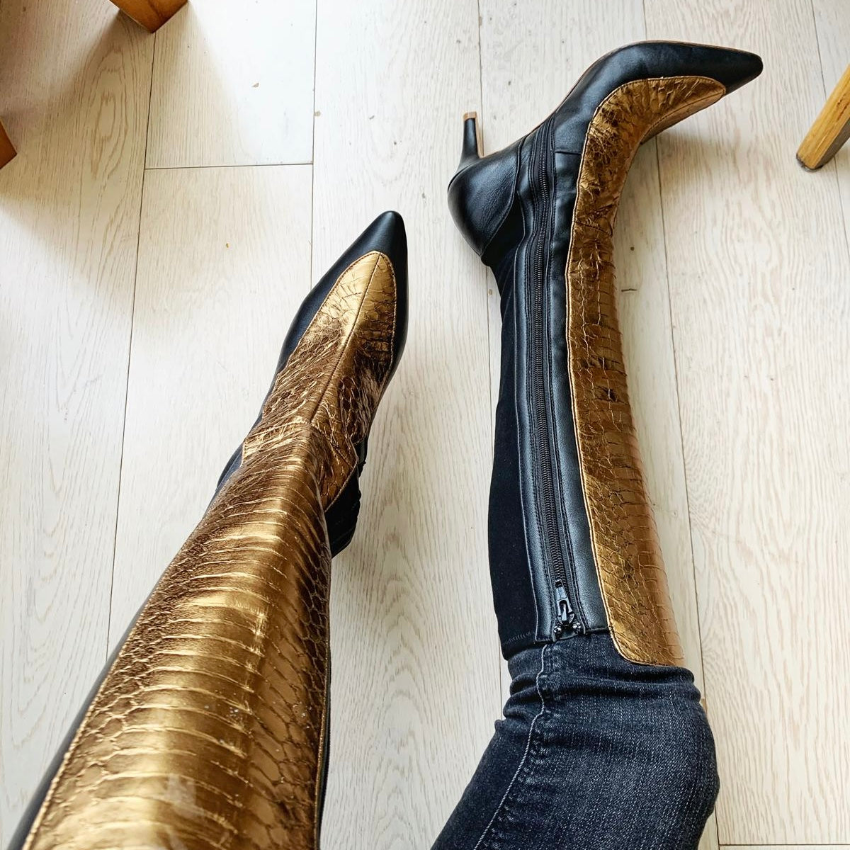 Sample - Golden snake and Black leather high Boots, size 39 (Grade A)