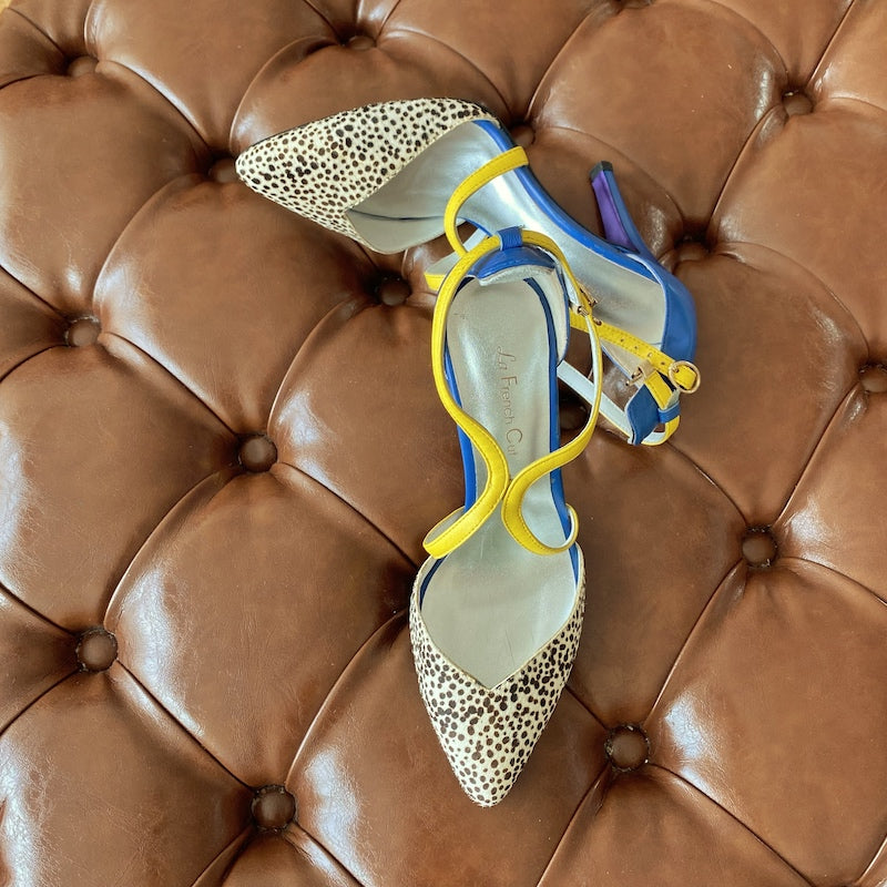 Fitting/ display Sample - Printed hair, blue and yellow pointy pumps, size 38 (Grade A)