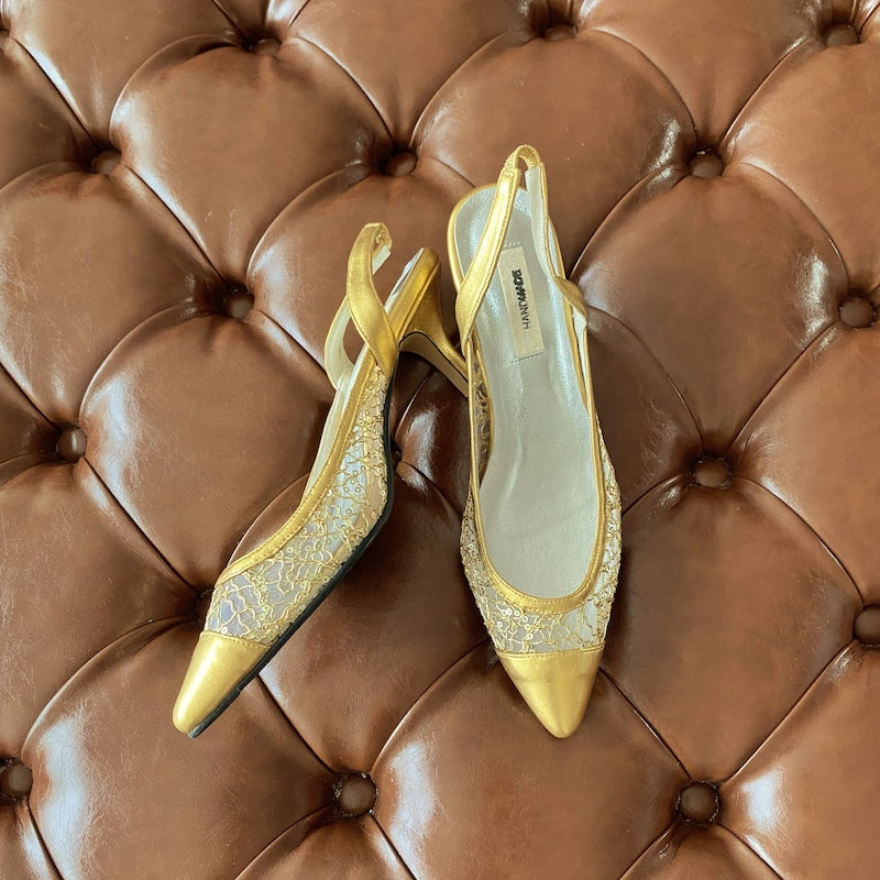 Fitting/ display Sample - Gold embroideries & leather pointy pumps, size 37.5 (Grade C)