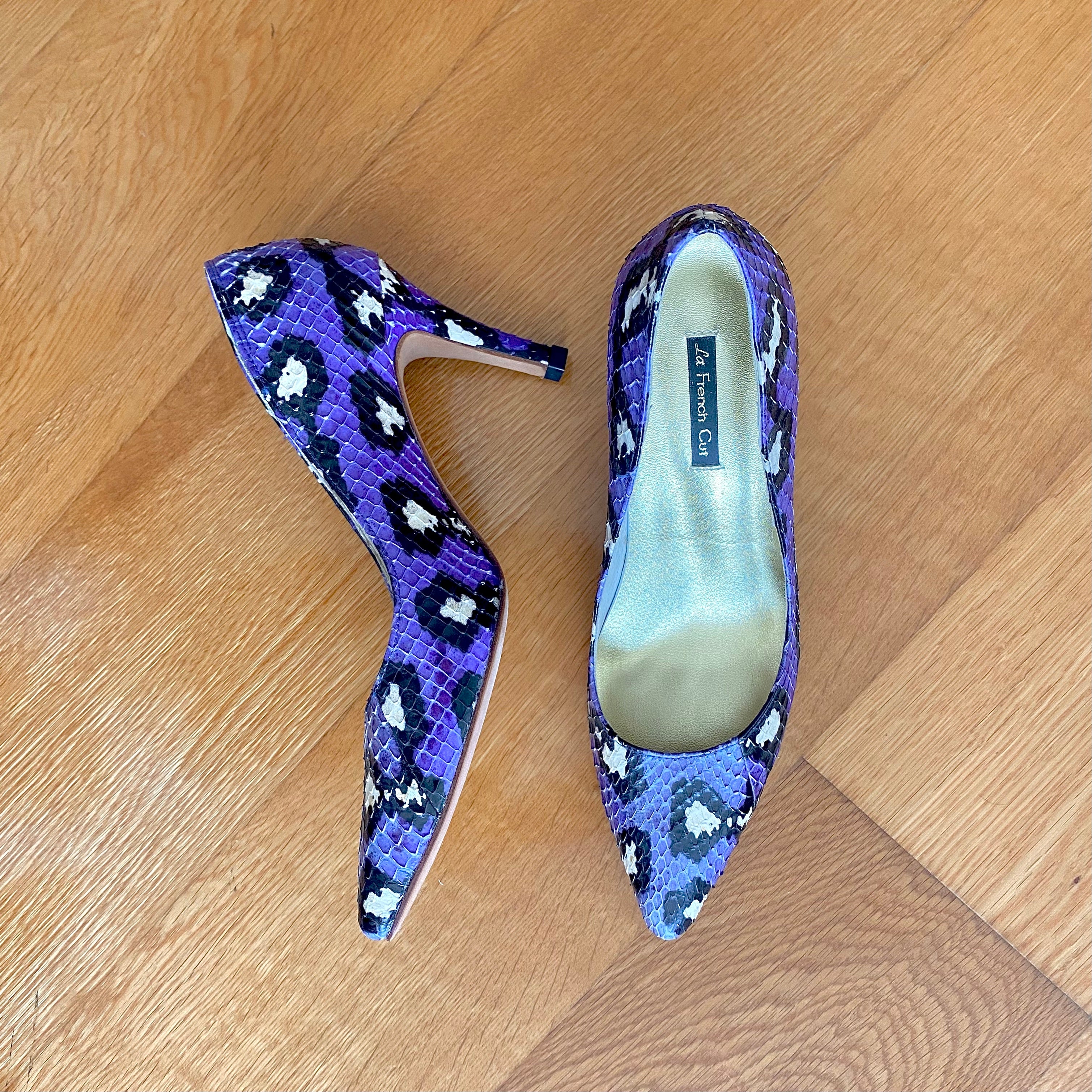 Fitting/ display Sample - Prints on Purple snake pointy Stiletto, size 39 (Grade B)