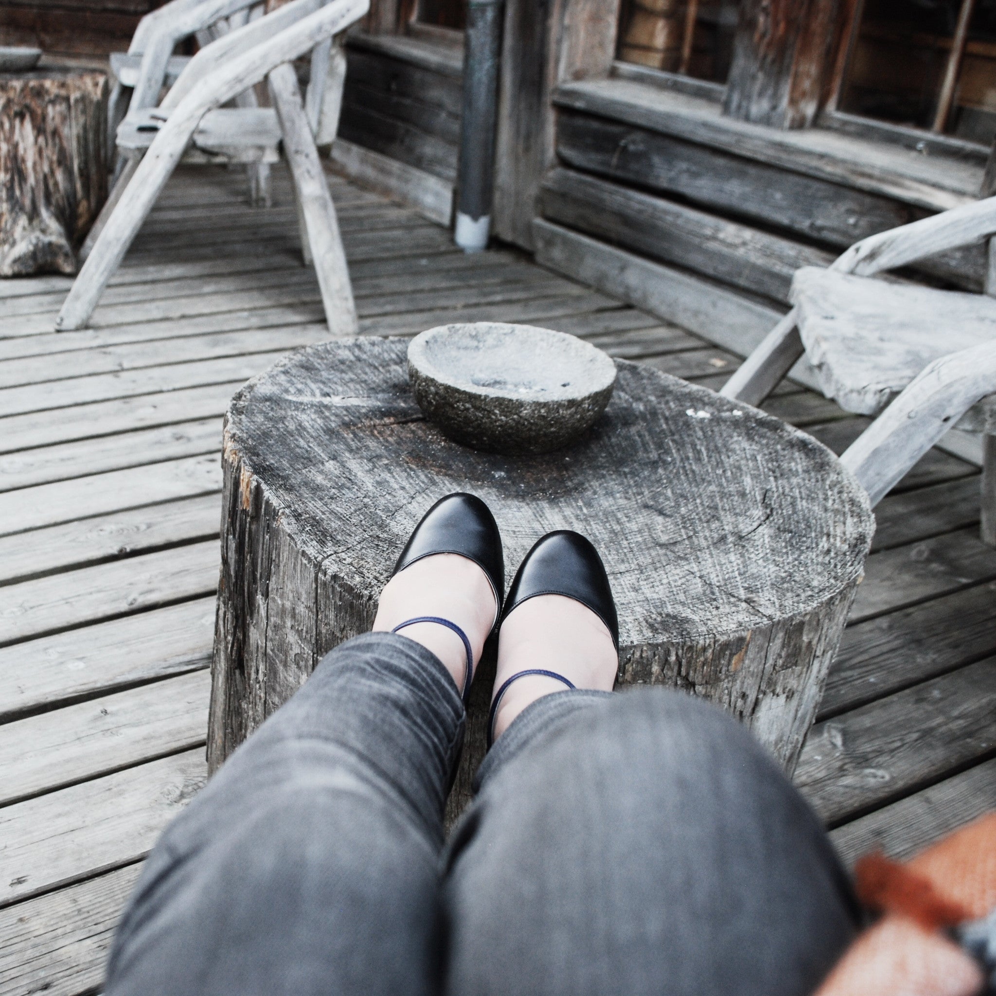 Winter Limited - Flower embroidered leather Pumps