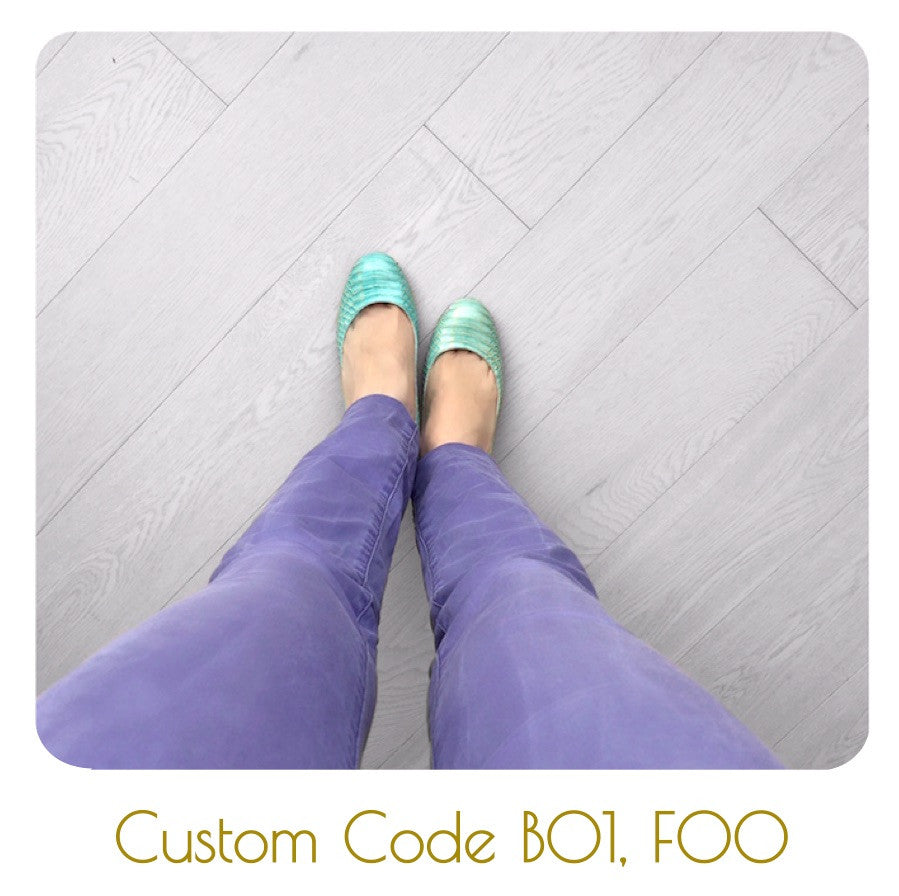 Fitting/ display Sample - Turquoise blue snake Pumps, size 37.5 (Grade C)