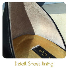 Fitting/ display Sample - Gold leather and Beige snake pointy pumps, size 37.5